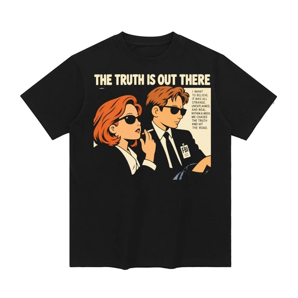 The X-Files The Truth Is Out There Mulder And Scully Comic Shirt The X-Files Merch Fan Gifts 1 - Unicasport The X-Files The Truth Is Out There Mulder And Scully Comic Shirt The X-Files Merch Fan Gifts