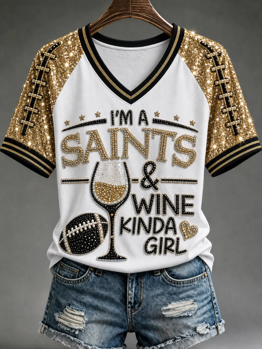 New Orleans Saints Merch I'm A Saints And Wine Kinda Girl V-Neck Shirt Mom Gift 1 - Unicasport New Orleans Saints Merch I'm A Saints And Wine Kinda Girl V-Neck Shirt Mom Gift