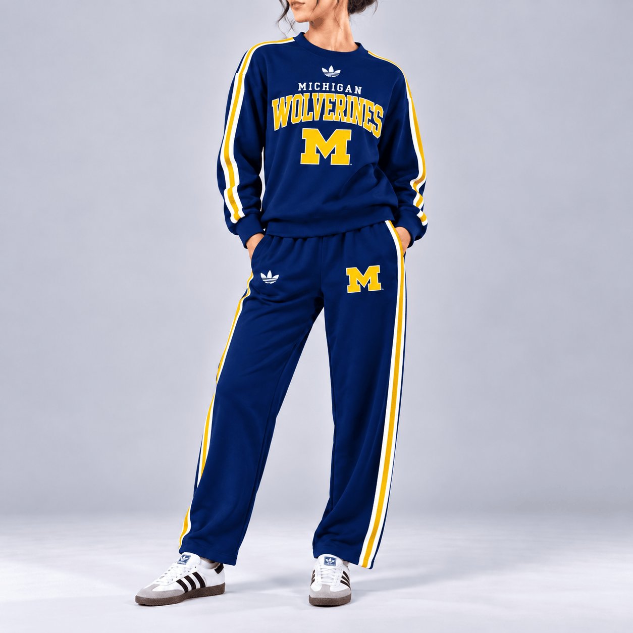 Michigan Wolverines Merch Vintage Stripe Sweatshirt And Sweatpants Sets Gift For Wolverines Fans